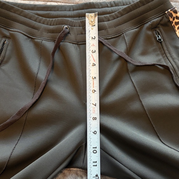 Pam & Gela Leopard Stripe Cigarette Pant - Picture 13 of 15